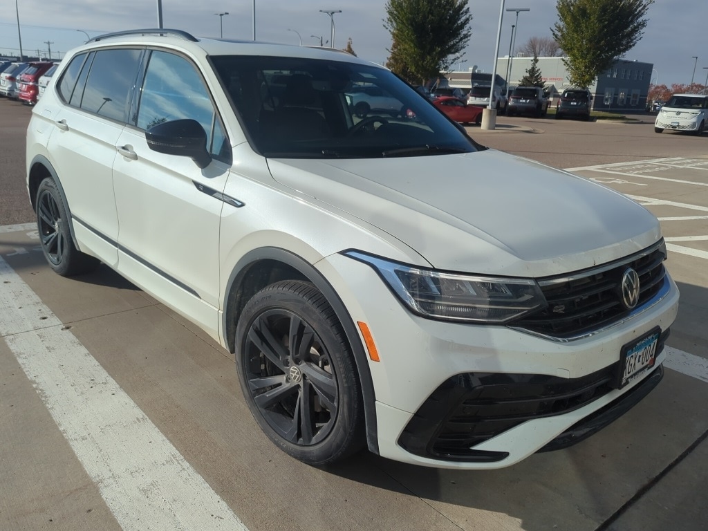 Used 2023 Volkswagen Tiguan 2.0T SE R-Line Black SUV