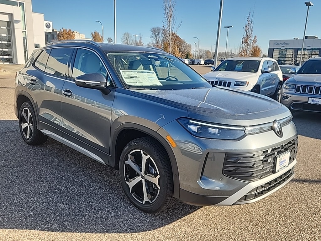 New 2026 Volkswagen Tiguan 2.0T SE SUV