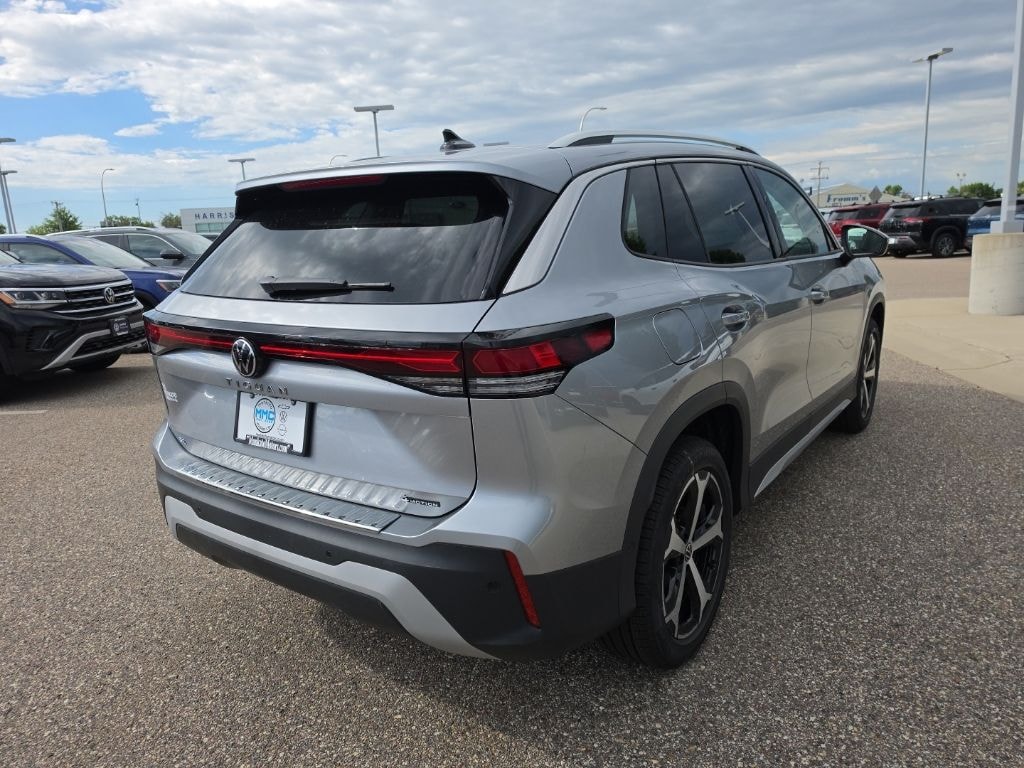 New 2026 Volkswagen Tiguan 2.0T SE SUV