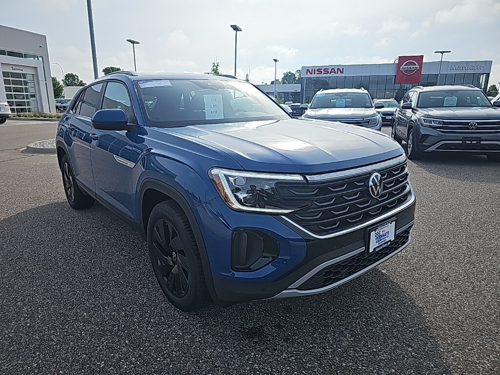 2025 Volkswagen Atlas Cross Sport SE Technology photo 4