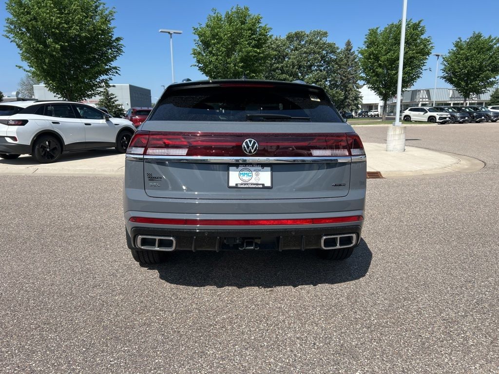 Used 2026 Volkswagen Atlas Cross Sport 2.0T SEL Premium R-Line SUV