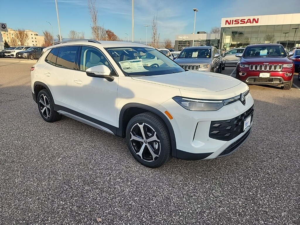 2026 Volkswagen Tiguan SE photo 4