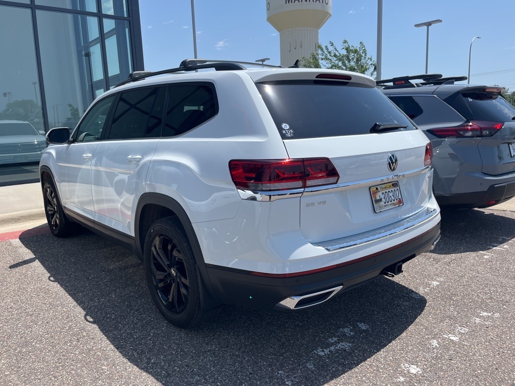 Used 2023 Volkswagen Atlas SE w/Tech with VIN 1V2HR2CA5PC527676 for sale in Mankato, Minnesota