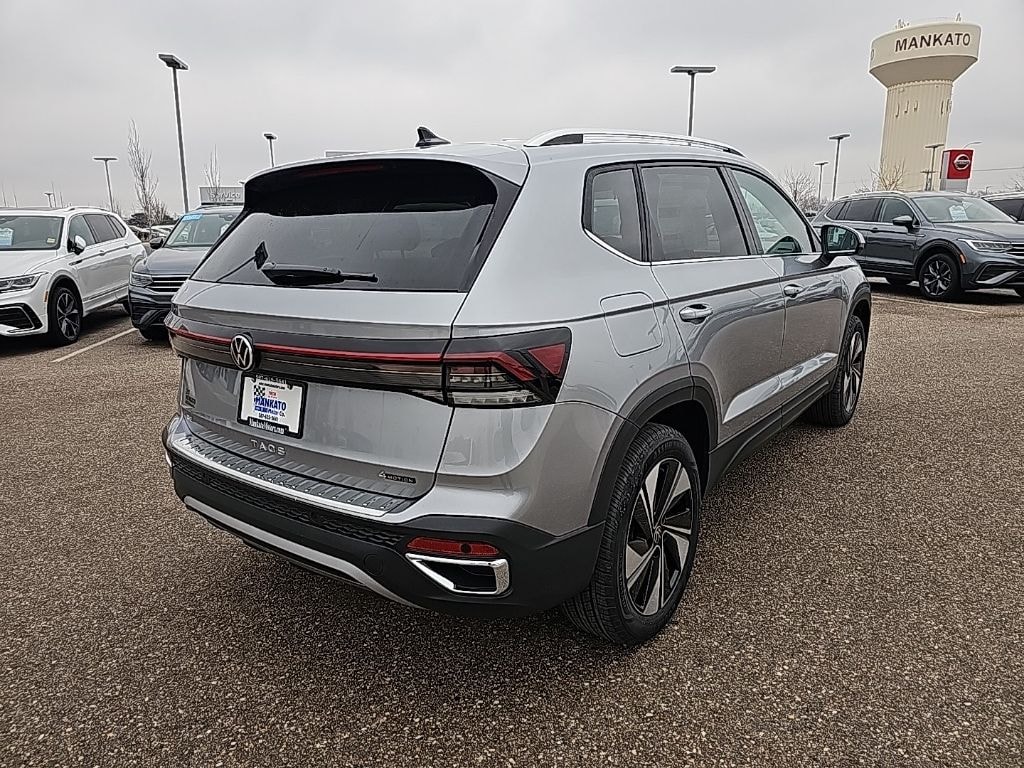 Used 2025 Volkswagen Taos 1.5T SE SUV
