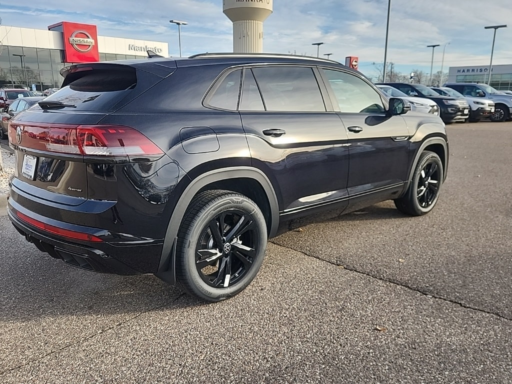 New 2026 Volkswagen Atlas Cross Sport 2.0T SEL R-Line Black SUV
