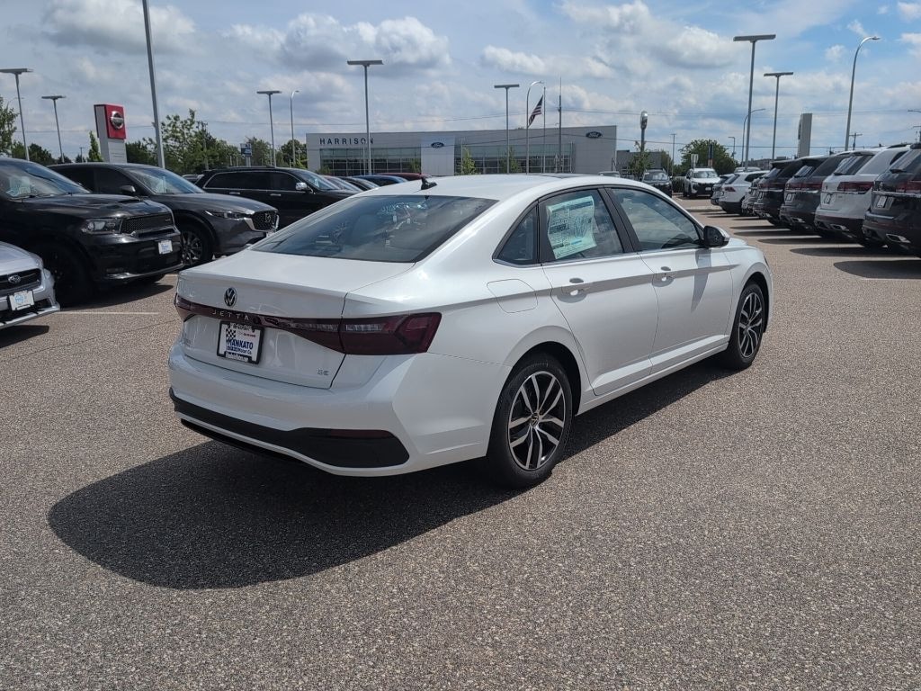 New 2026 Volkswagen Jetta 1.5T SE Sedan