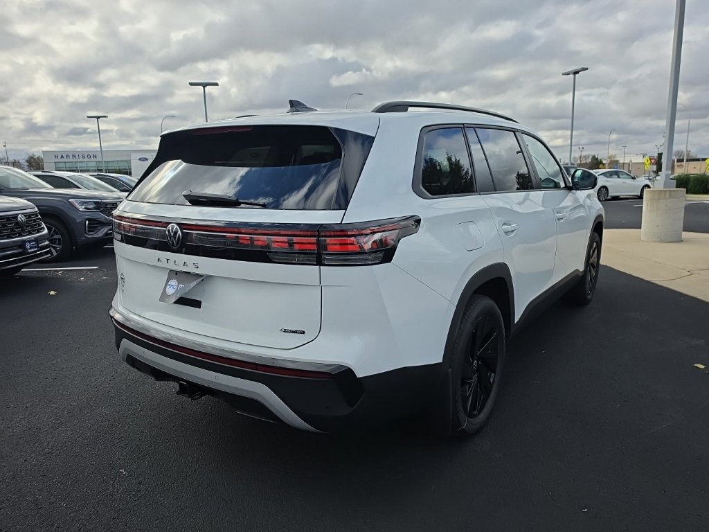 New 2027 Volkswagen Atlas SE w/Technology SUV