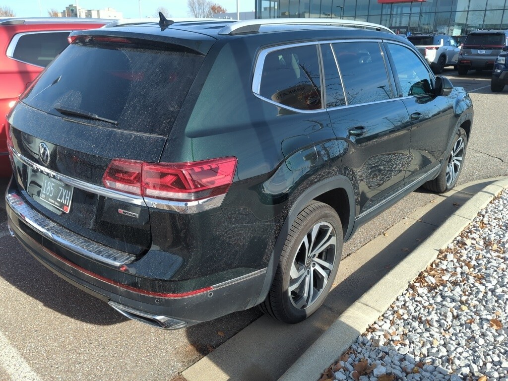 2021 Volkswagen Atlas SEL Premium photo 3