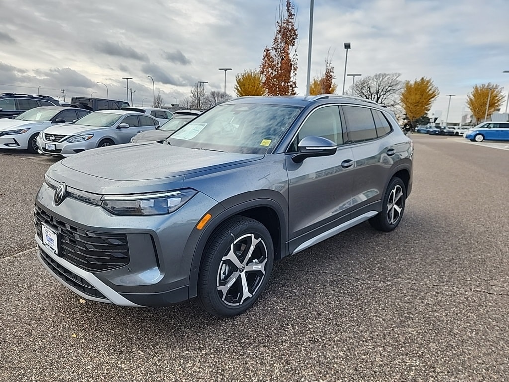 New 2026 Volkswagen Tiguan 2.0T SE SUV