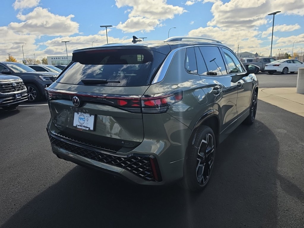 New 2026 Volkswagen Tiguan SEL R-Line Turbo SUV