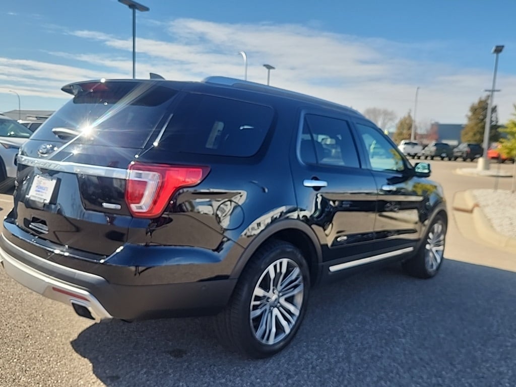Used 2017 Ford Explorer Platinum SUV