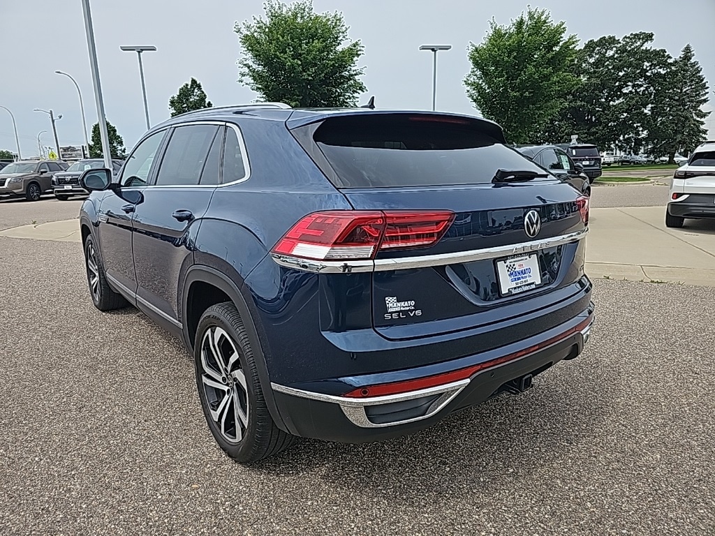 Certified 2022 Volkswagen Atlas Cross Sport SEL with VIN 1V2BE2CA6NC219916 for sale in Mankato, Minnesota