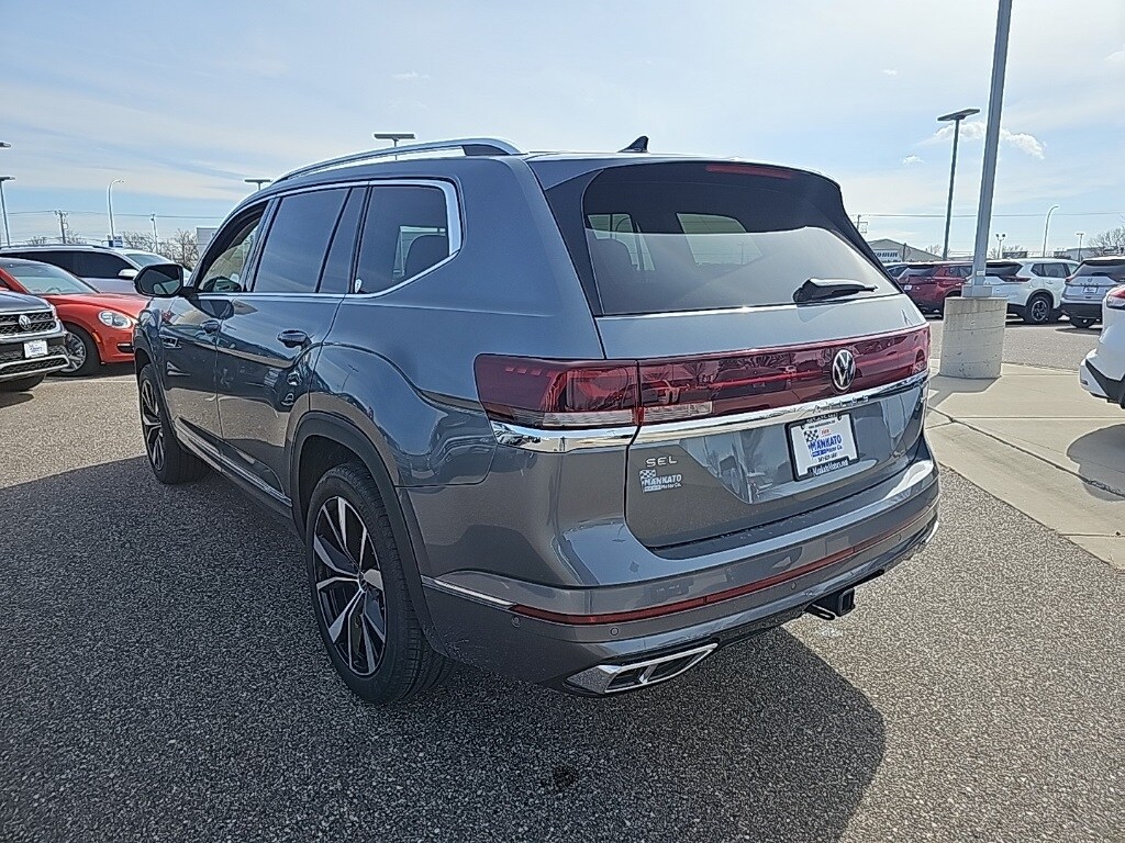 2025 Volkswagen Atlas SEL Premium R-Line photo 3