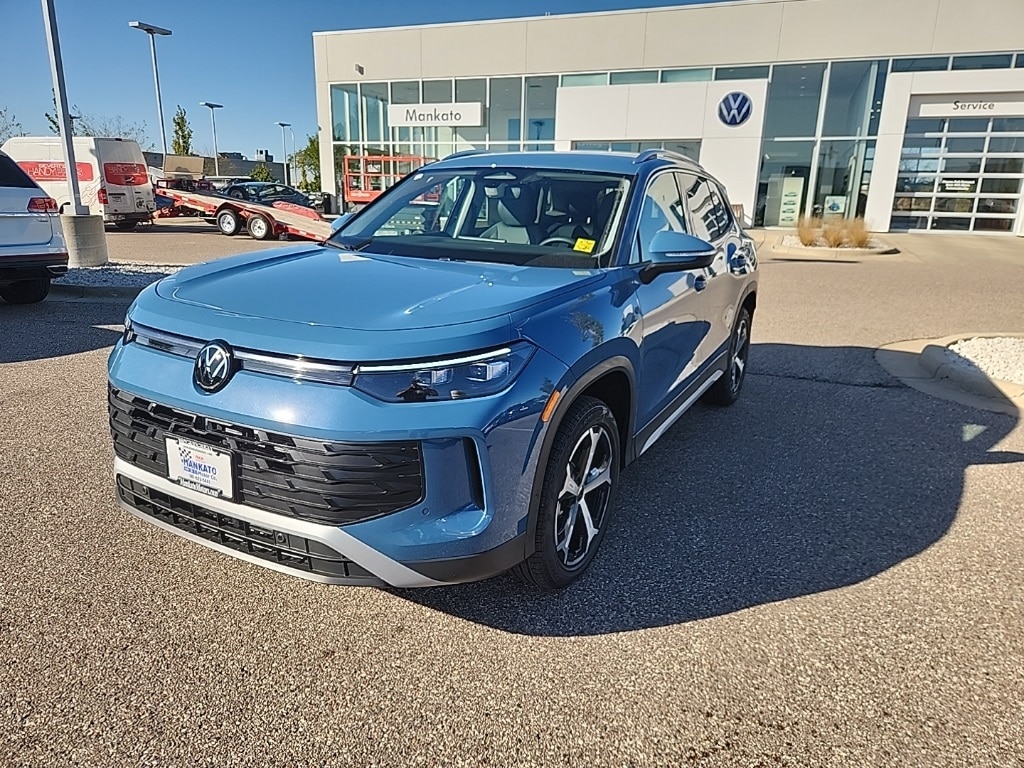 New 2025 Volkswagen Tiguan 2.0T SE SUV