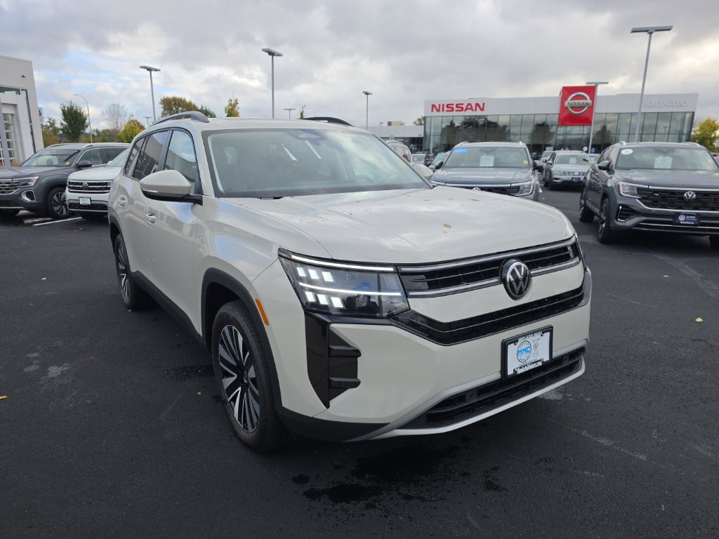 New 2027 Volkswagen Atlas SE w/Technology SUV