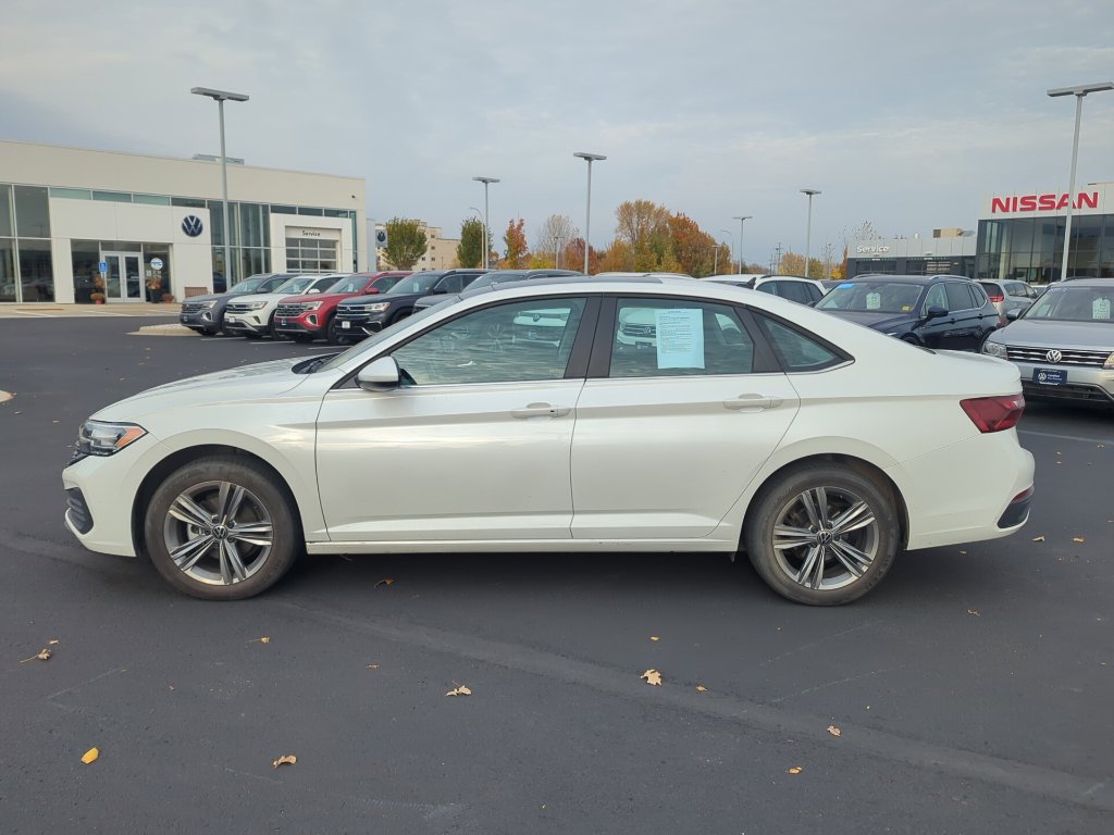 Used 2024 Volkswagen Jetta 1.5T SE Sedan