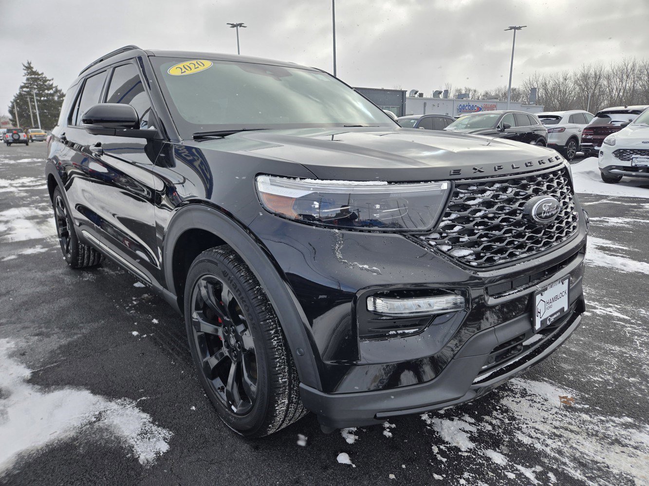 2020 Ford Explorer ST's photo