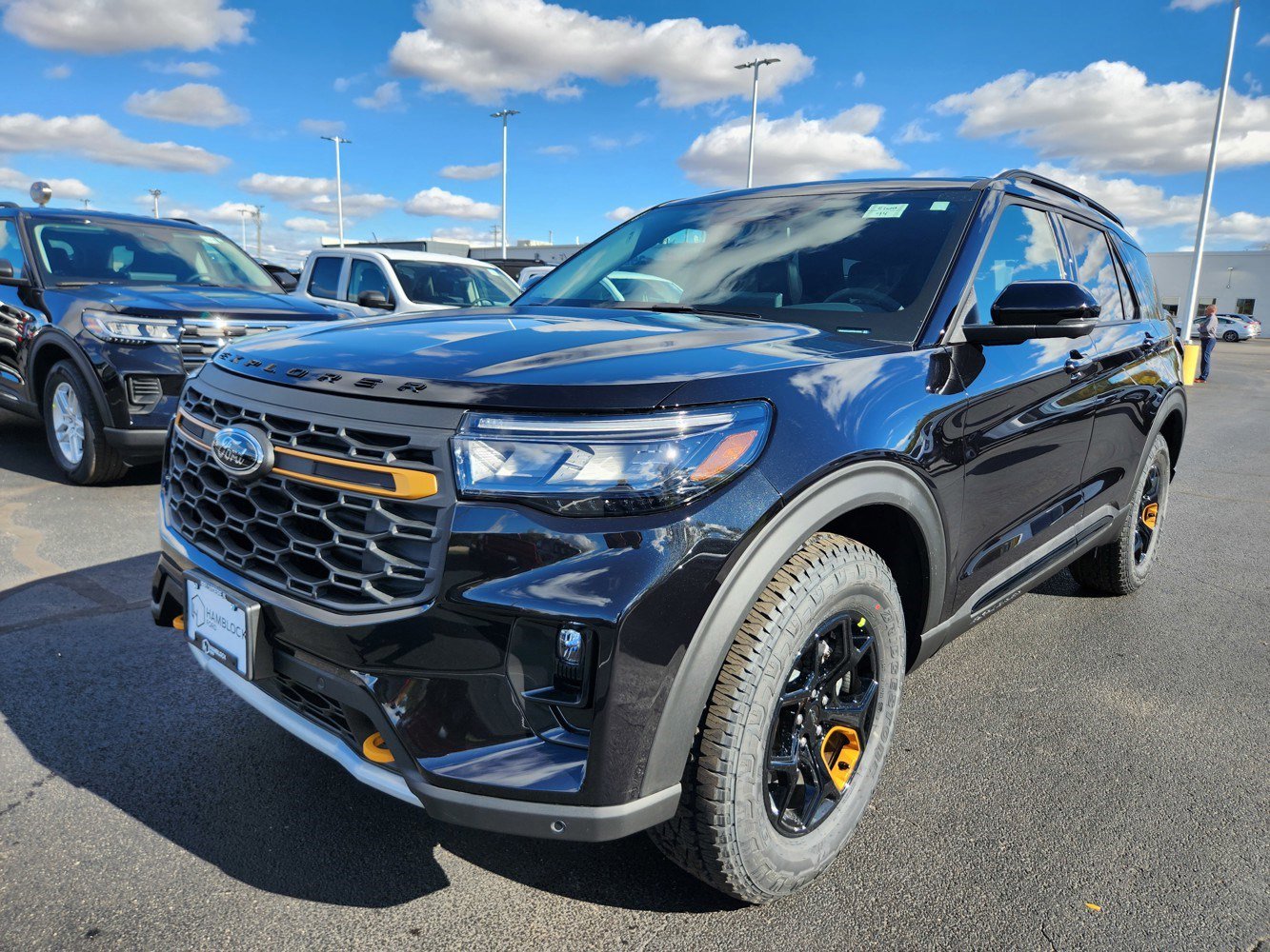 2026 Ford Explorer photo 3