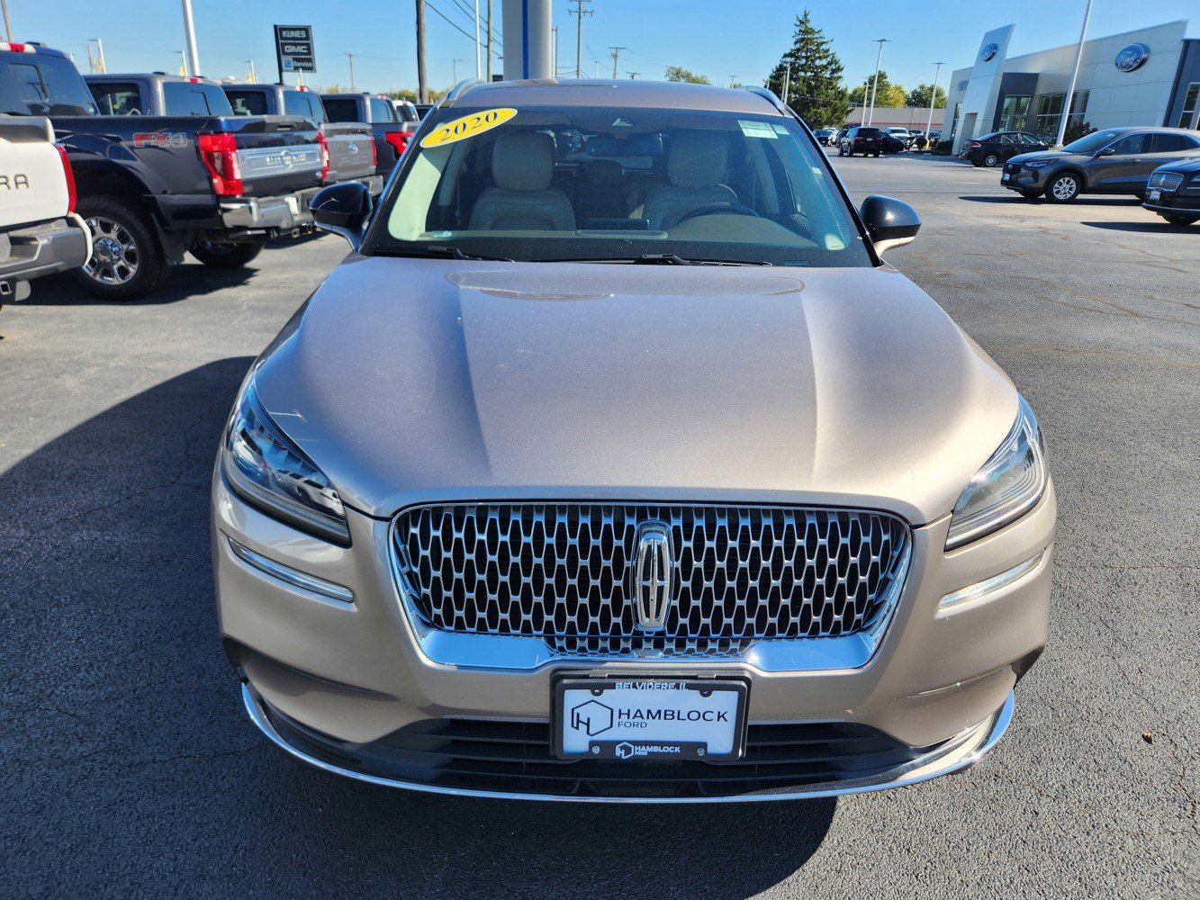 2020 Lincoln Corsair Standard photo 3