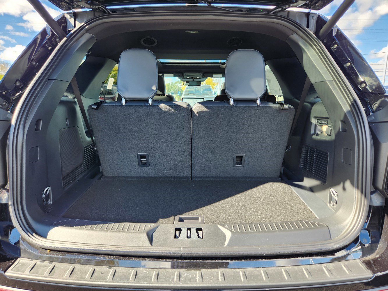 2026 Ford Explorer Tremor - Photo 27