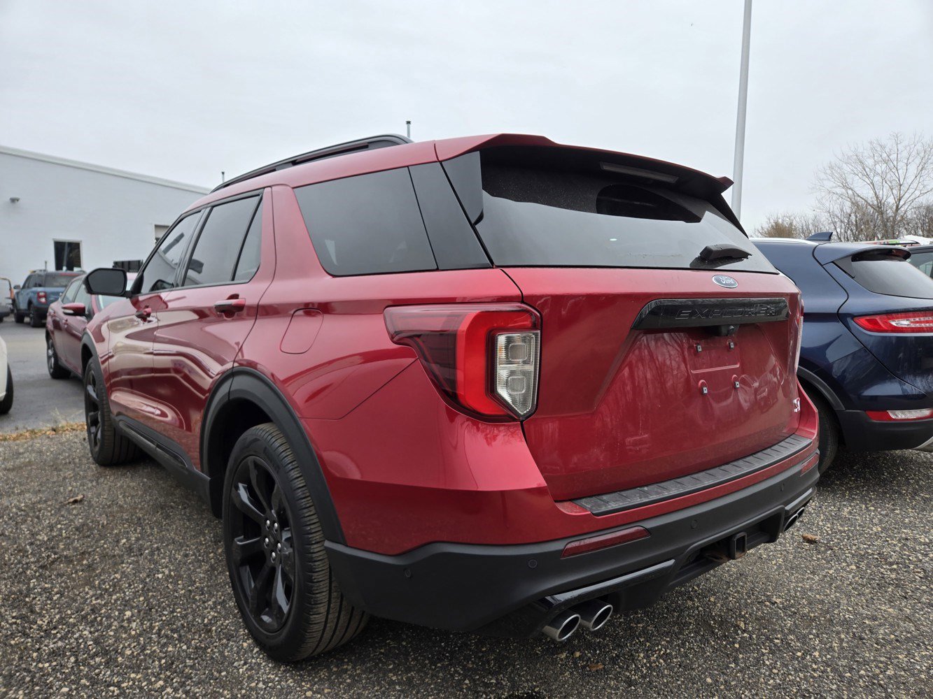 2020 Ford Explorer ST photo 3