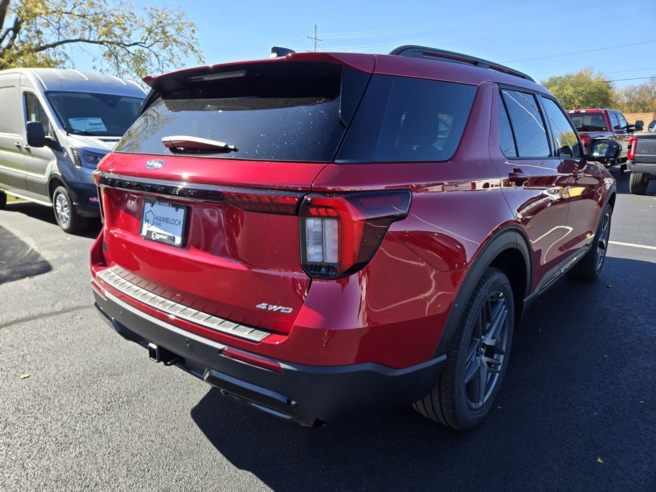 2026 Ford Explorer ST-Line photo 3