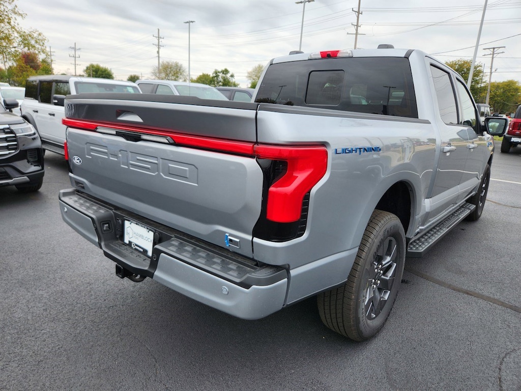 New 2025 Ford F-150 Lightning Lariat TRUCK