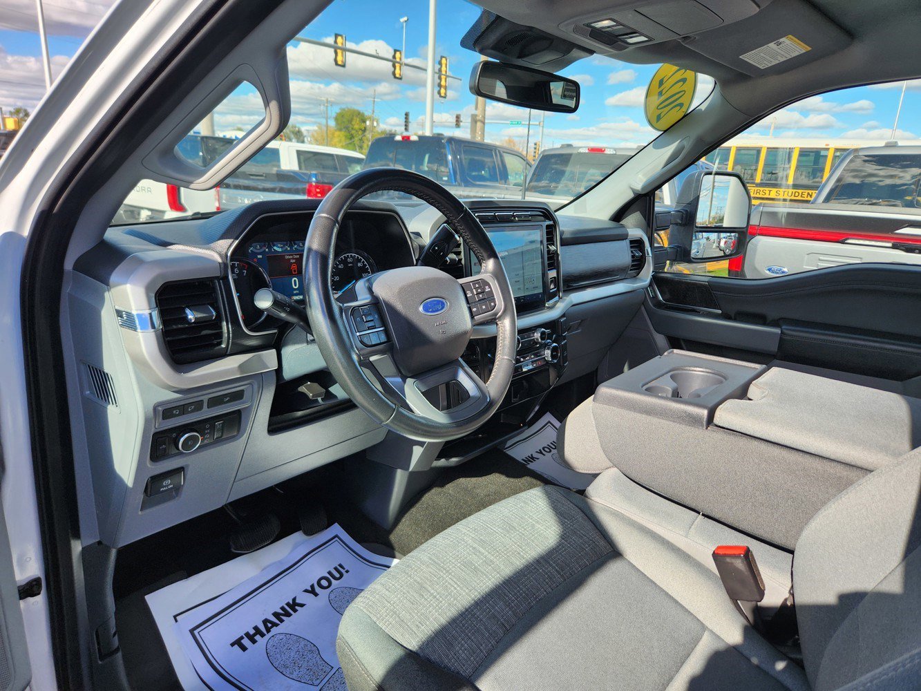 2022 Ford F-150 XLT photo 2