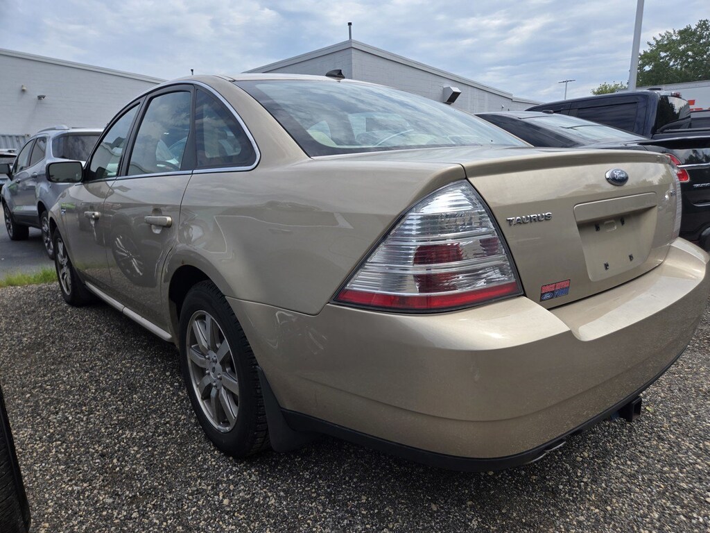 Used 2008 Ford Taurus SEL Sedan
