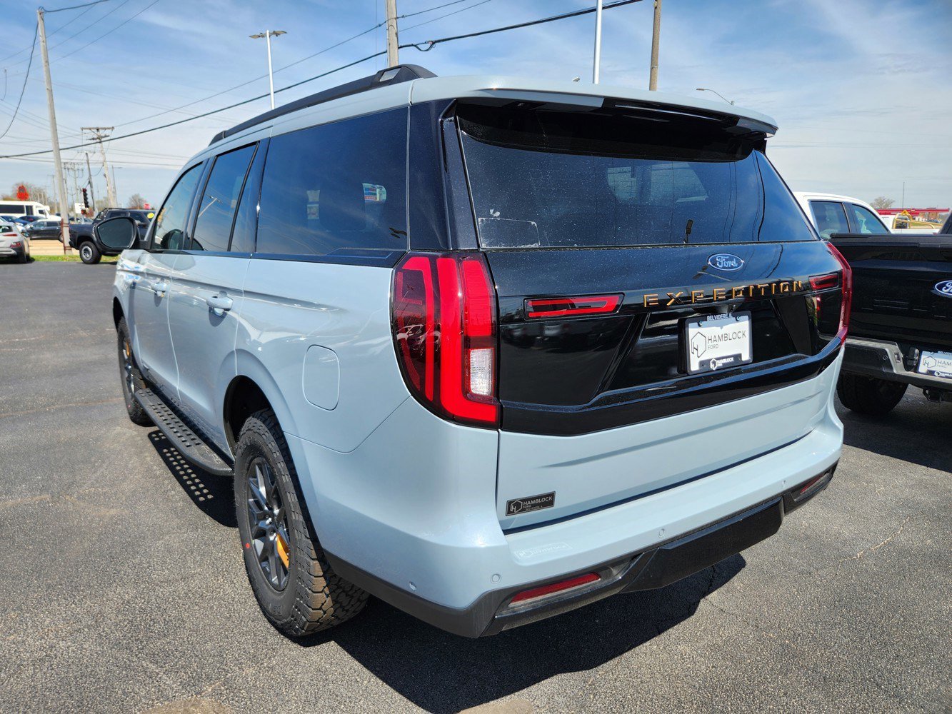 2025 Ford Expedition photo 4