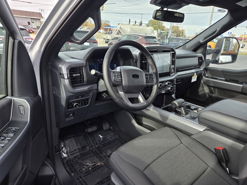 New 2025 Ford F-150 XLT TRUCK