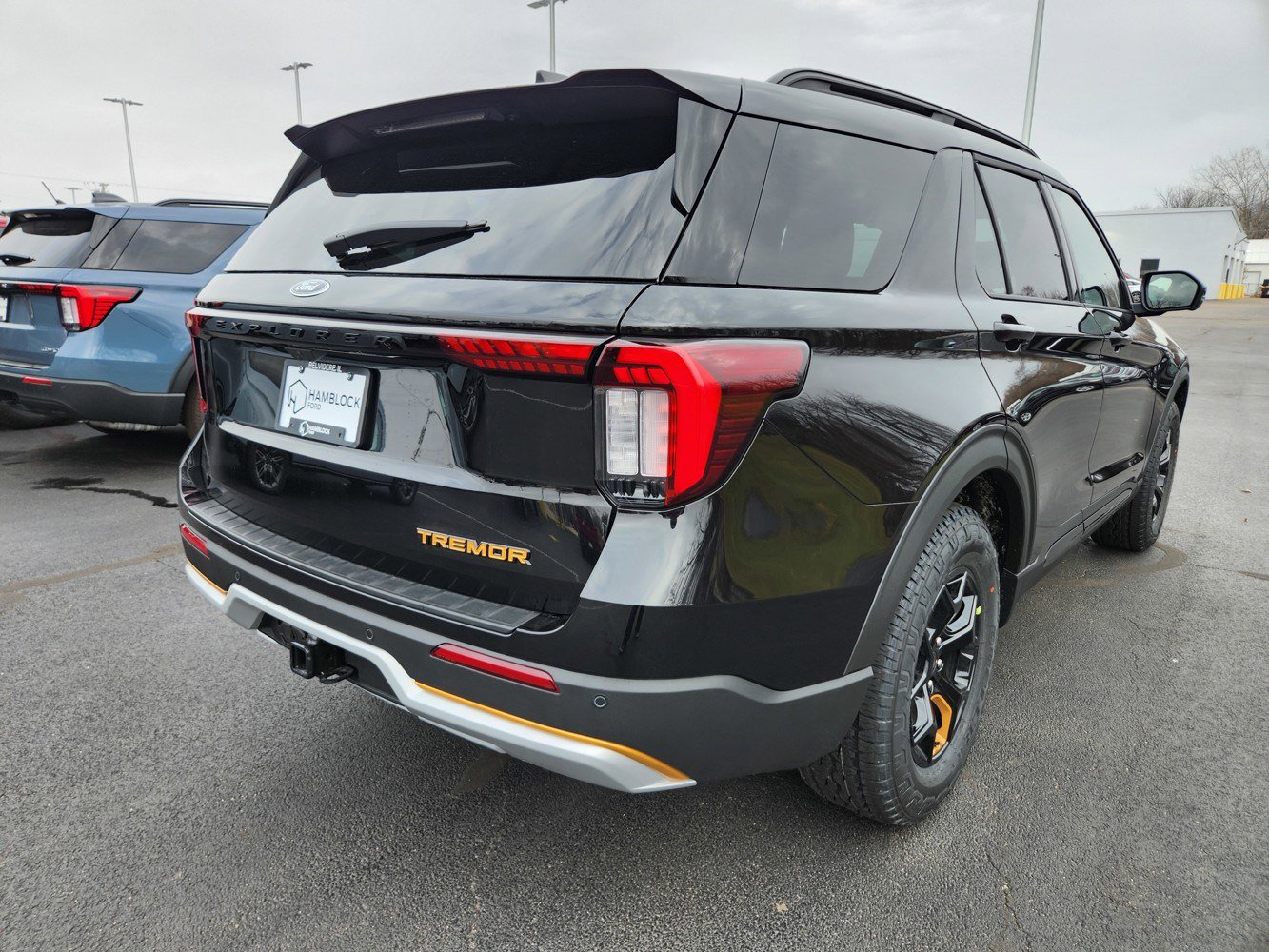 2026 Ford Explorer photo 4