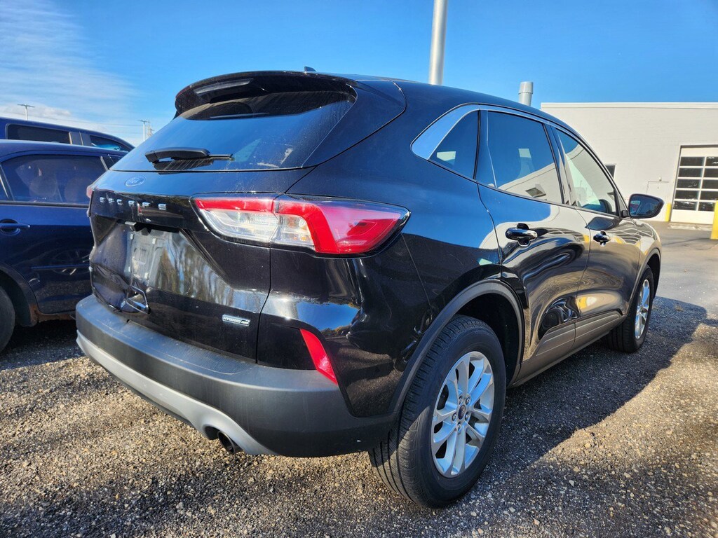 Used 2022 Ford Escape Hybrid SE SUV