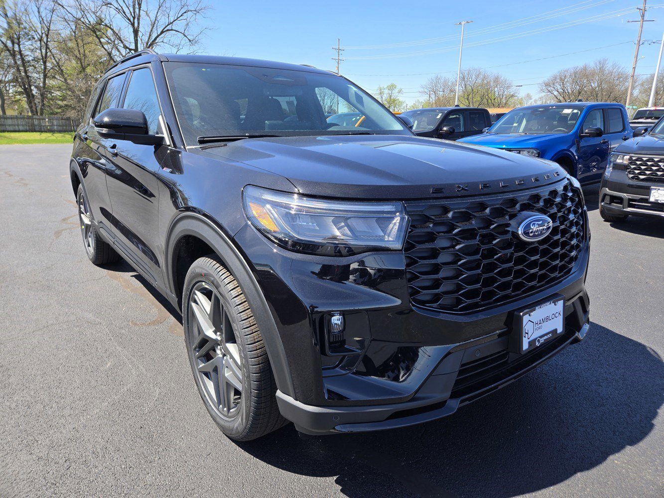 2026 Ford Explorer ST-LINE 4WD's photo