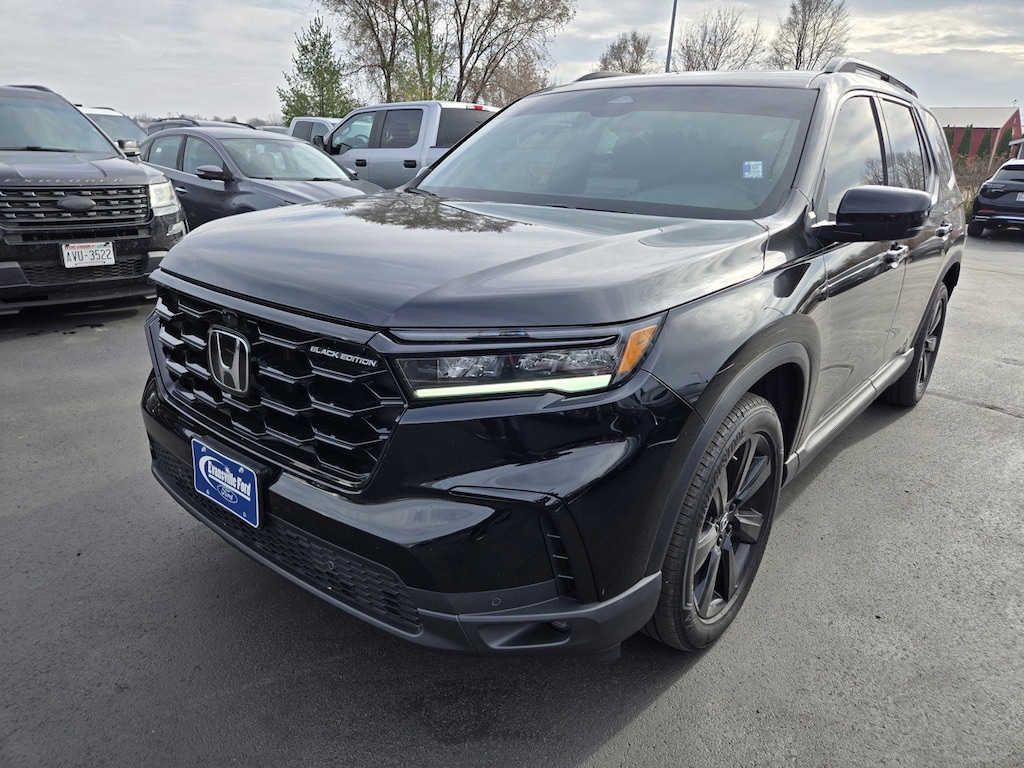 Used 2025 Honda Pilot Black Edition SUV