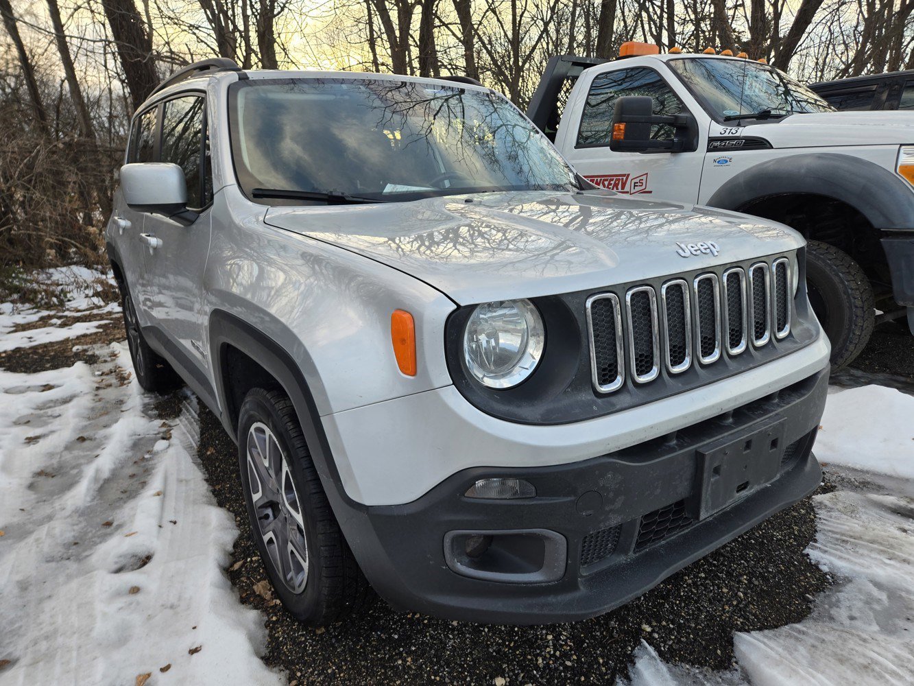 2016 Jeep Renegade Latitude's photo