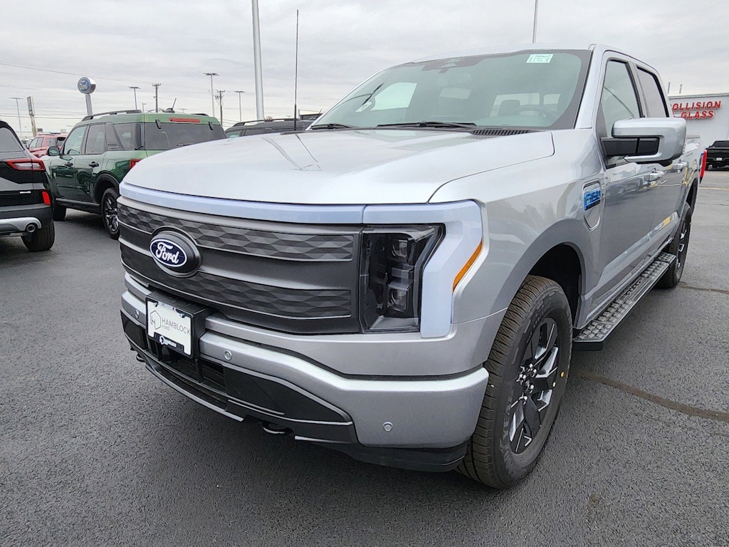 New 2025 Ford F-150 Lightning Lariat TRUCK