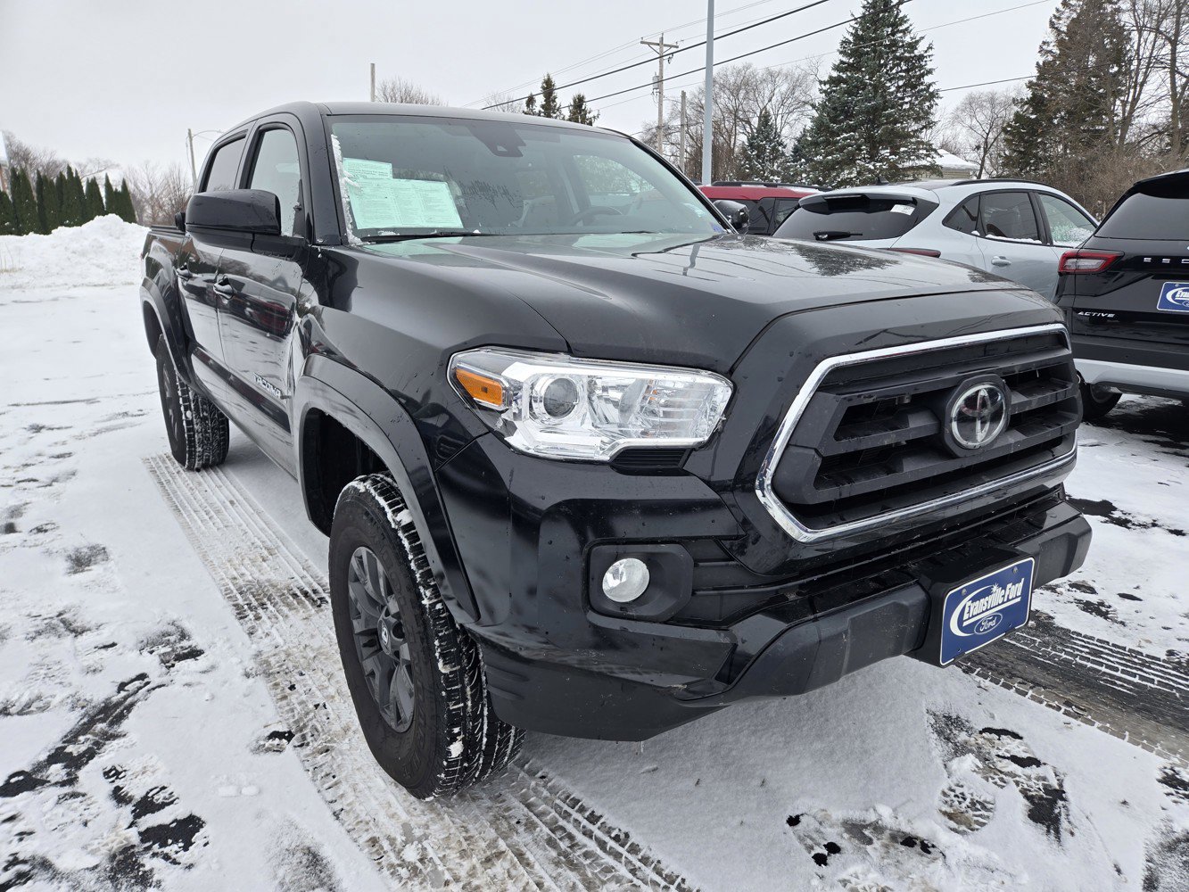 2022 Toyota Tacoma SR5's photo