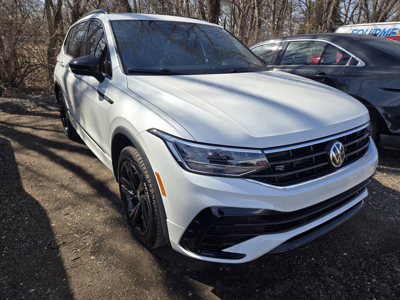 2024 Volkswagen Tiguan SE R-LINE BLACK