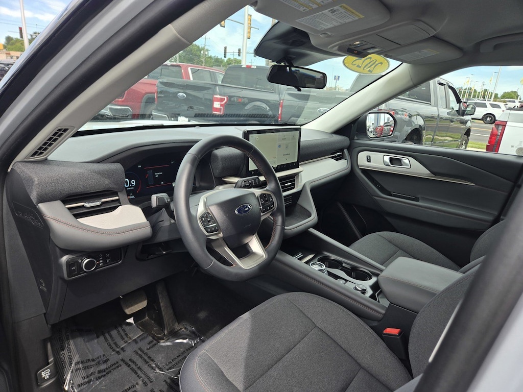 Certified 2025 Ford Explorer Active SUV
