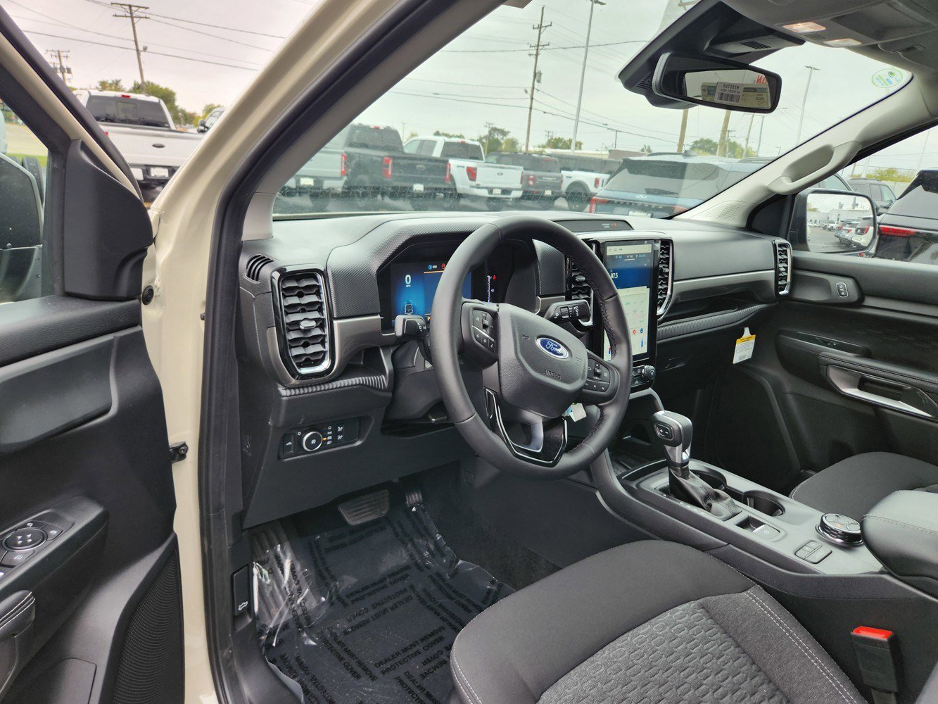 2025 Ford Ranger XLT photo 2