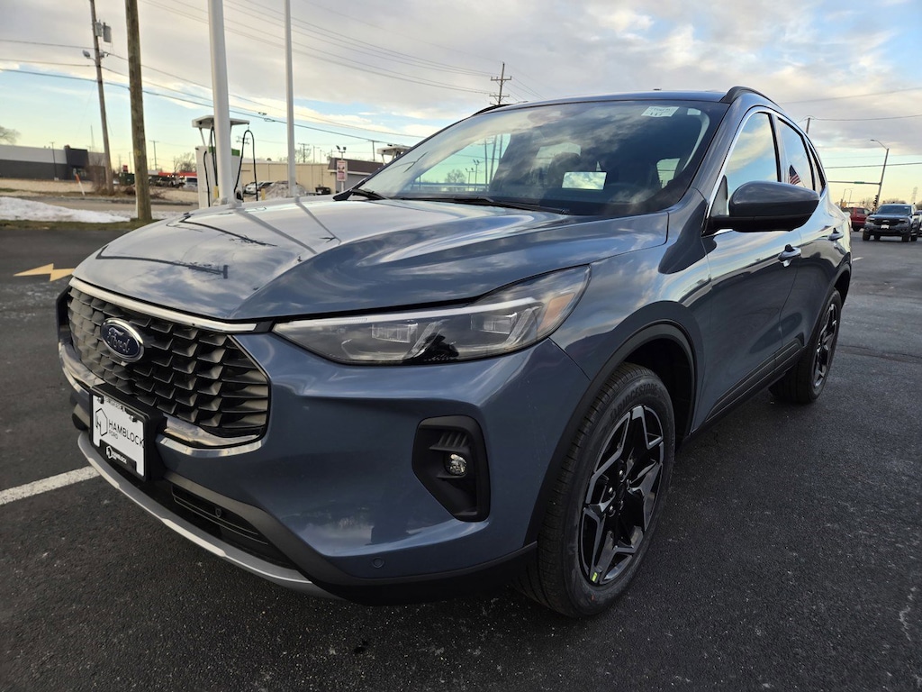New 2026 Ford Escape Platinum SUV