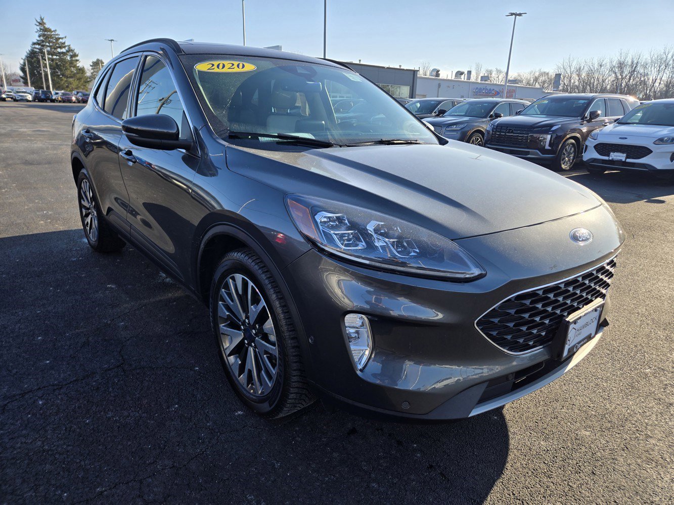 2020 Ford Escape Titanium's photo