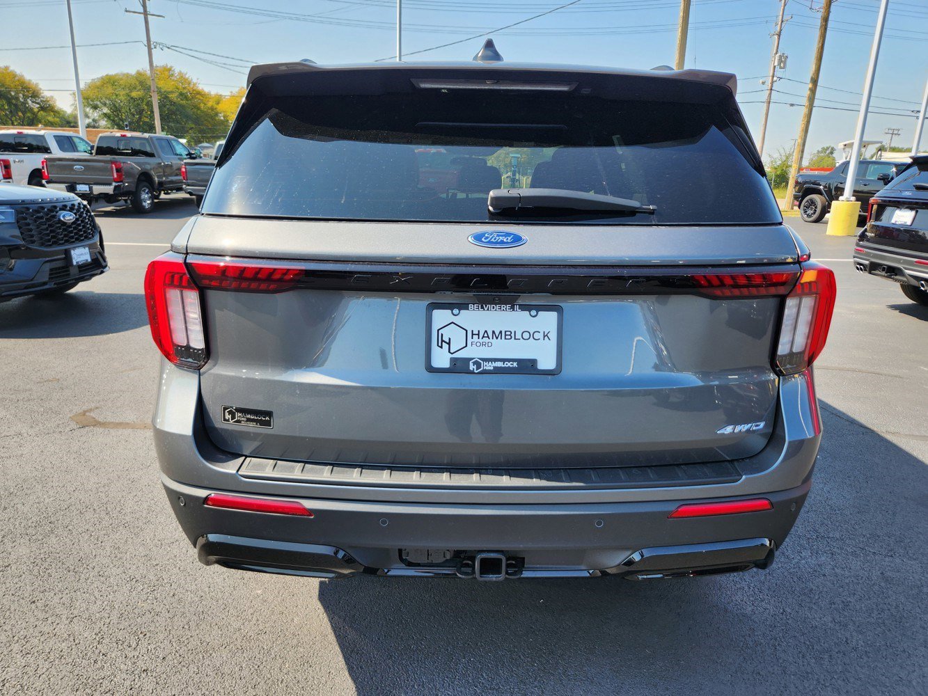 2025 Ford Explorer ST-Line photo 3