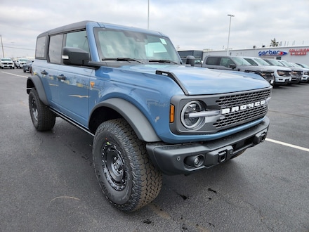 2025 Ford Bronco Badlands SUV