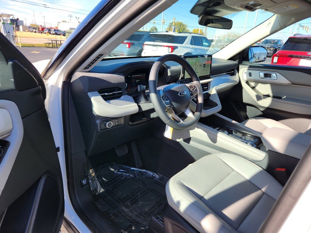 New 2025 Ford Explorer Active SUV