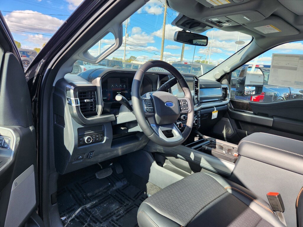 New 2026 Ford Super Duty F-250 Lariat TRUCK