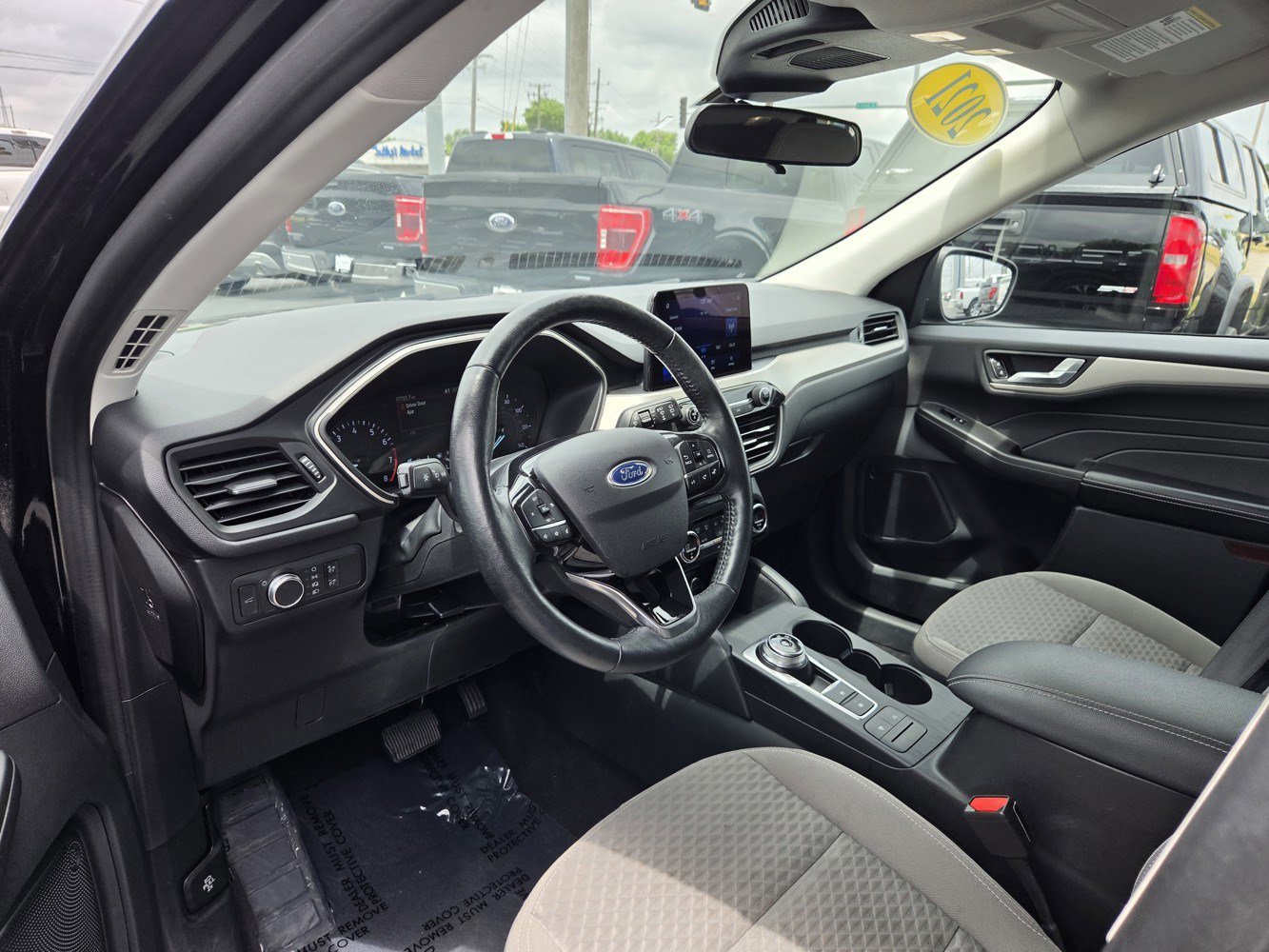 Used 2021 Ford Escape SE with VIN 1FMCU9G64MUA49048 for sale in Belvidere, IL
