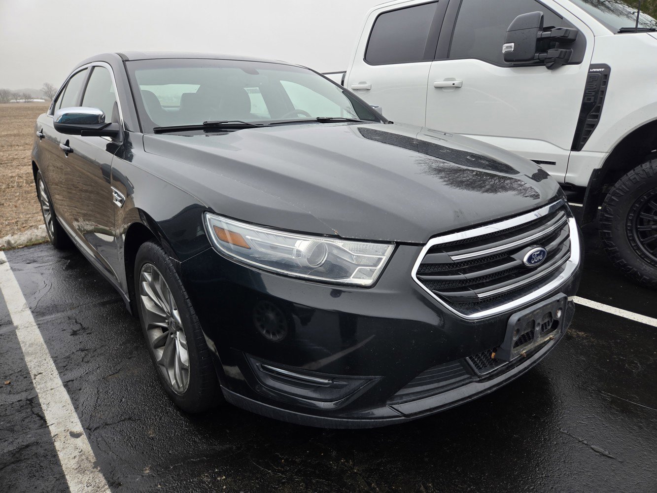 2013 Ford Taurus Limited's photo