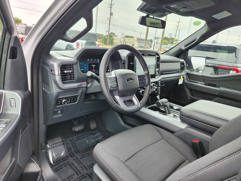 New 2025 Ford F-150 XLT TRUCK